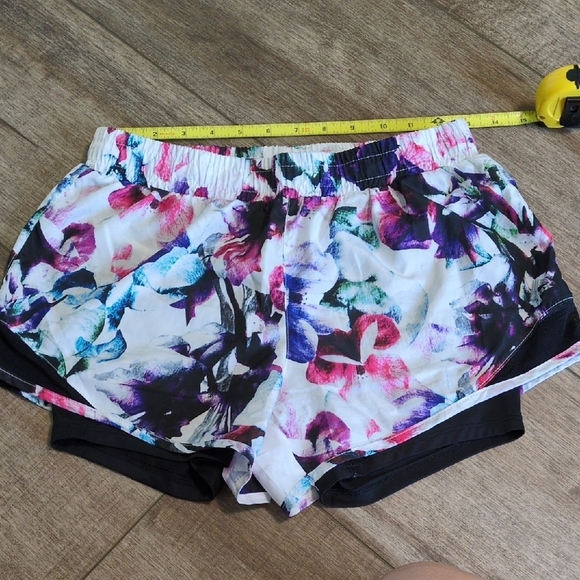 RBX Pants - RBX like new! size small floral Women's Shorts